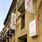 Отель Ikonik Plaza Mercado Саламанка