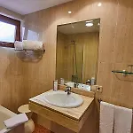 Отель Ikonik Plaza Mercado Саламанка