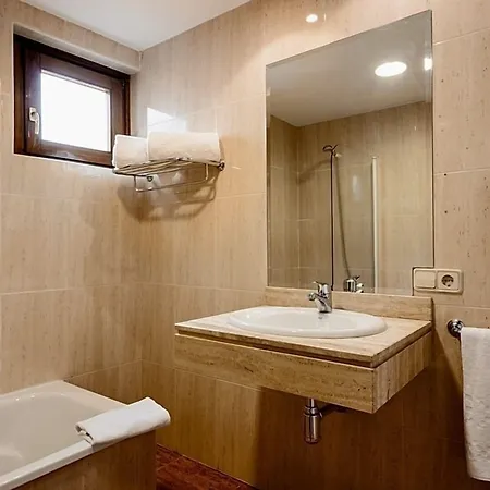 Hotel Ikonik Plaza Mercado Salamanka