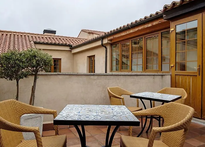 Ikonik Plaza Mercado فندق سلامنكا