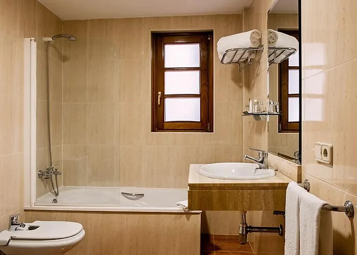 Ikonik Plaza Mercado