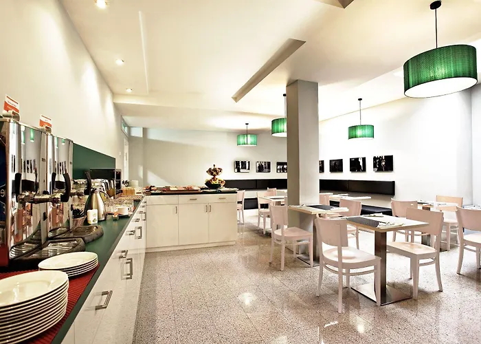 فندق Ikonik Plaza Mercado