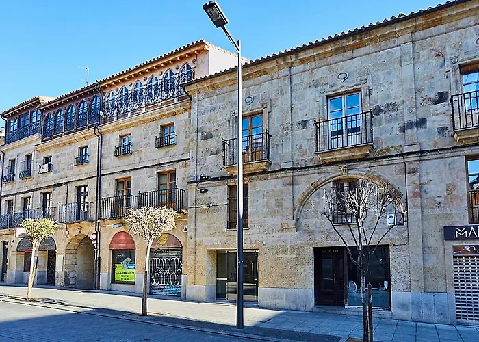 Ikonik Plaza Mercado 3*